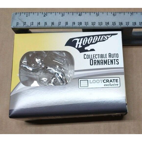 THE FLASH Hoodies Collectible Magnetic Auto Hood Ornament - LootCrate Exclusive - Picture 6 of 7